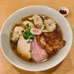 ワンタンメン（醤油）