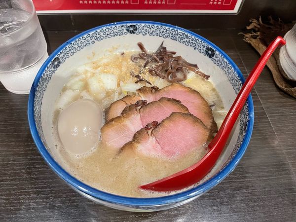 「特製豚骨らーめん(塩) + 替玉」@三鷹食堂いなりの写真