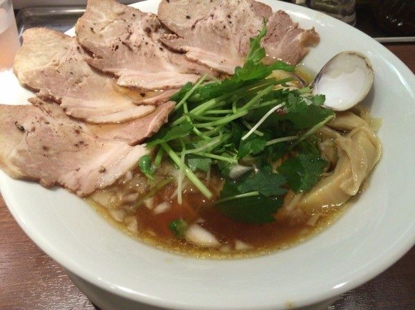 「赤鶏と蛤の淡麗中華そば」@麺屋 ねむ瑠の写真