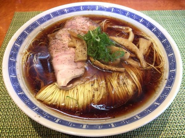 「鶏油ブラック中華そば」@柴崎亭の写真