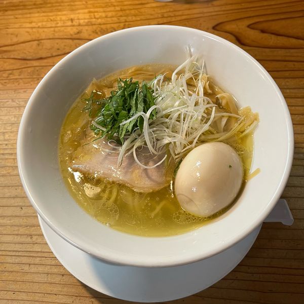 「鶏塩　味玉TP」@麺蔵 あつおの写真