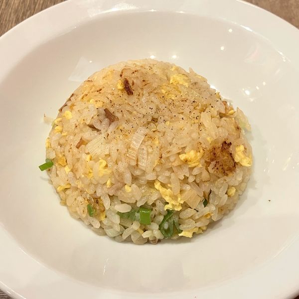 「にんにくど豚骨ラーメン半チャーハンセット1200円」@にんにく屋五右衛門 船橋ららぽーと店の写真