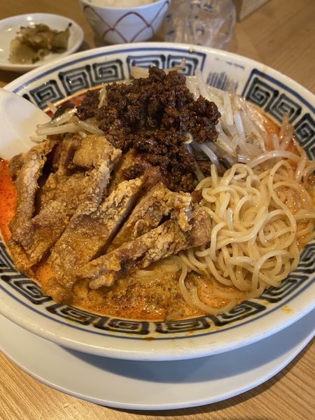 「排骨担々麺 中辛 1380」@希須林 赤坂店の写真