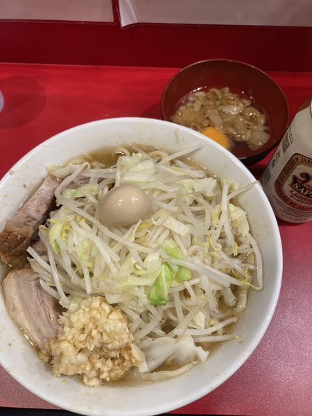 「ラーメン、半分、脂生玉子」@麺屋HEROの写真
