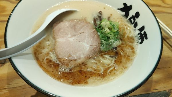 「香油らーめん」@狼煙 松本駅前店の写真