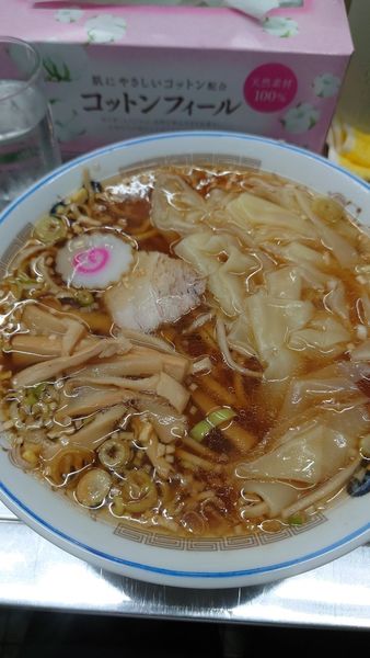 「ワンタンメン」@中華そば みたかの写真