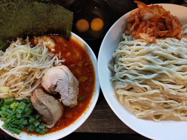 「【限定】チゲ味噌(魚粉)中辛 大1400円+生卵50円」@豚星。の写真