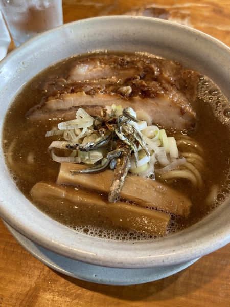 「骨2枚」@人類みな麺類 東京本店の写真