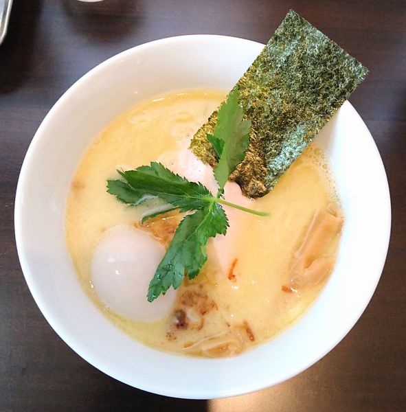 「鶏白湯そば【火､木､土限定】＋味玉＋煮干の和え玉」@中華そば 馨の写真