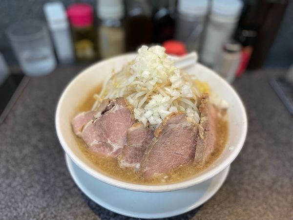 「正油　豚2枚　¥850  極太麺（無料）」@らうめん さぶ郎の写真