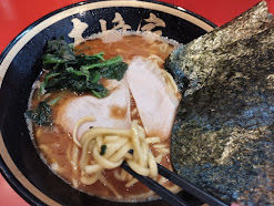 「ラーメン並(かため)(790)」@横浜家系ラーメン 大﨑家の写真