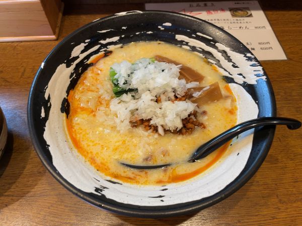 「酢辣麺(900円)+半ライス(150円)」@らーめん屋 小川の写真