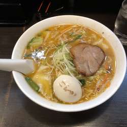 味噌ラーメン並、卵、チャーシュー