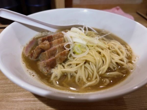 「肉そば」@自家製麺 伊藤 神田店の写真