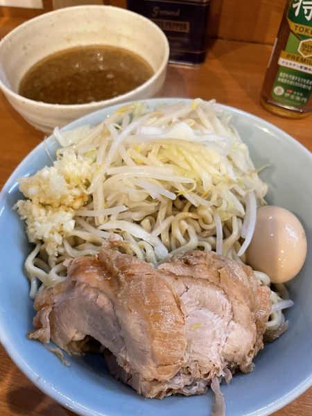 「【期間限定】小つけ麺（にんにく）＋味玉¥1,030」@ラーメンBoo Boo太郎。の写真