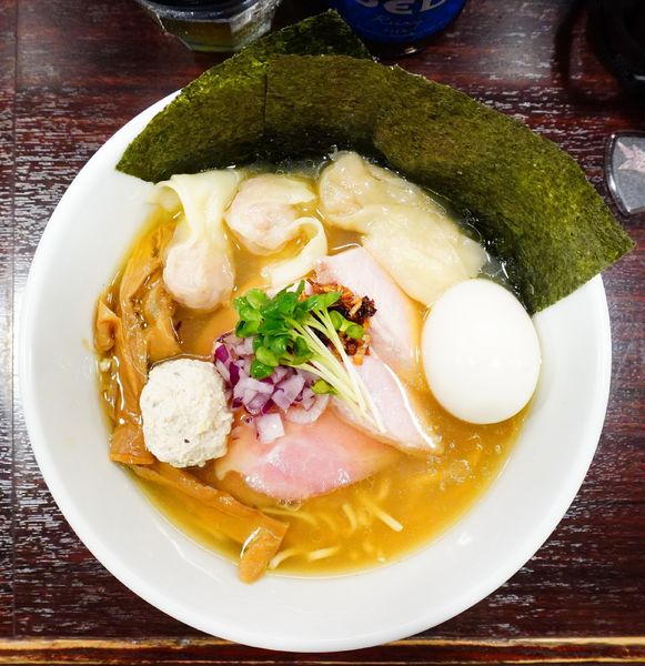 「特製塩そば＋COEDOビール瑠璃」@麺屋 ルリカケスの写真