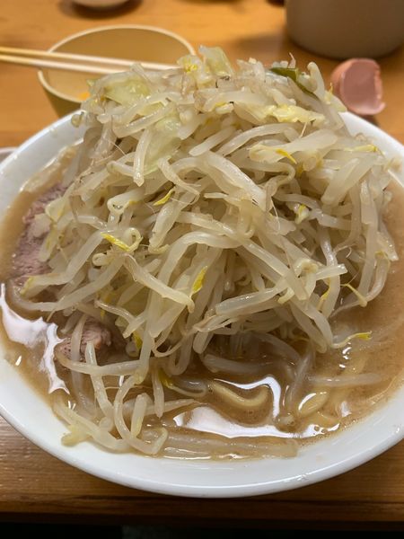 「ラーメン　生卵」@ラーメン もみじ屋の写真