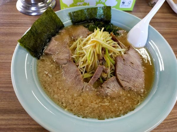 「ネギチャーシューメン　中　1,100円」@ラーメンショップ 津島本店の写真