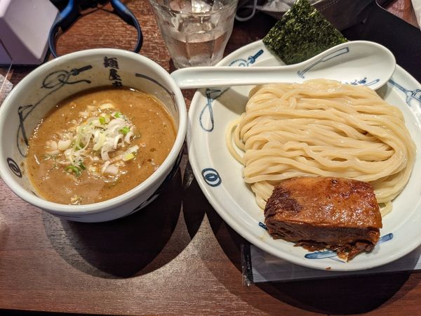「濃厚つけ麺950円　並180㌘」@創始麺屋武蔵の写真