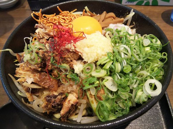 「まぜ基本　※ニンニク有り　（麺大盛：無料）」@麺賊 喜三郎 塩田店の写真