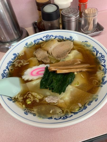 「ワンタンメン」@柳屋の写真