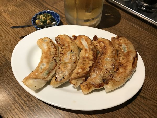 「焼きギョーザ　660円」@旭酒楼の写真