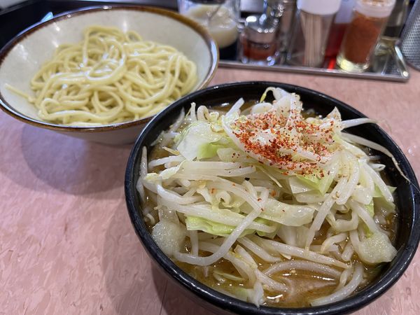 「もりそば(小)750円(麺カタメ)野菜120円味噌30円」@所沢大勝軒の写真