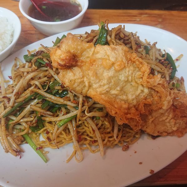 「皿カレー台湾820円、大盛150円、鶏天140円他」@人生餃子の写真