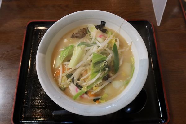「半ちゃんぽん￥７２５」@麺喰道場 わらしべの写真