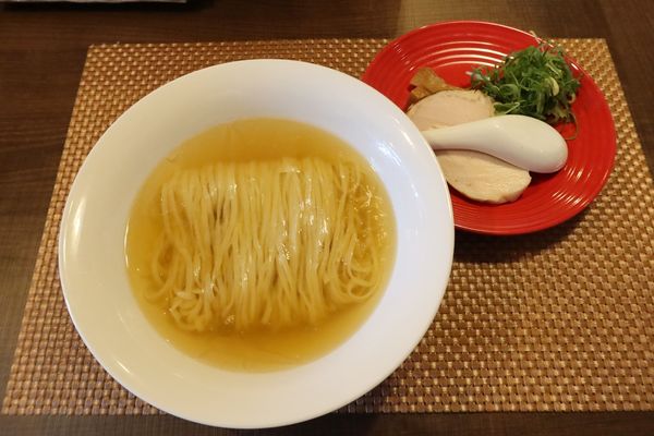 「【周年限定】Premium醤油SOBA￥１０００」@麺's Naturalの写真