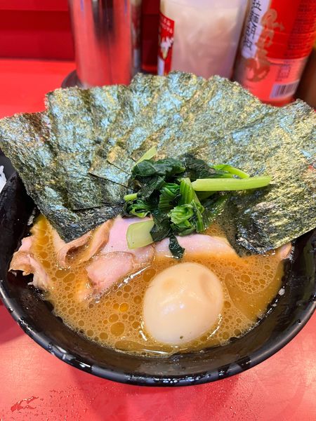 「チャーシュー麺　味玉　海苔　ライス」@家系総本山 ラーメン吉村家の写真