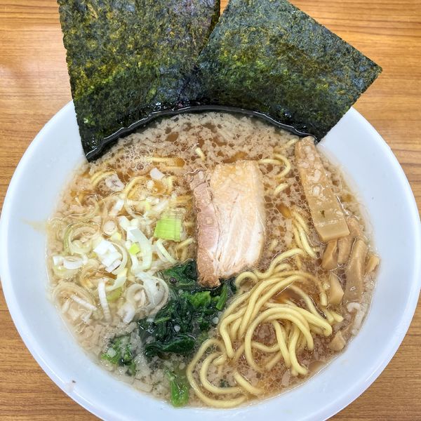 「ラーメン＋豚骨カレー900円」@ラーメン勝屋の写真