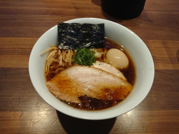 「ラーメン(醤油)」@自家製手もみ麺 鈴ノ木の写真