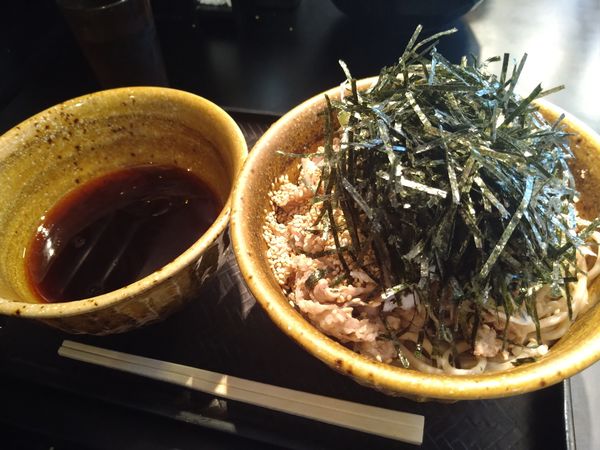 「肉そば　大盛り」@なぜ蕎麦にラー油を入れるのか。 西武新宿店の写真