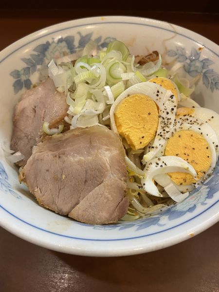 「まぜそば　麺少なめ」@らーめん陸の写真