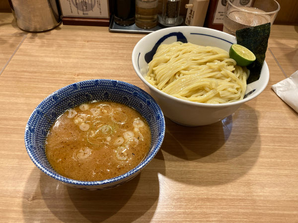 「濃厚つけ麺特盛」@つじ田 大森店の写真