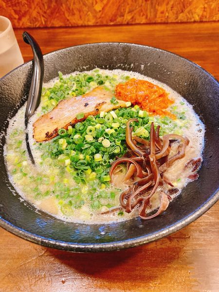 「ネギ激辛ラーメン　細麺　1050円」@九州らあめん どん きさろく 八柱店の写真