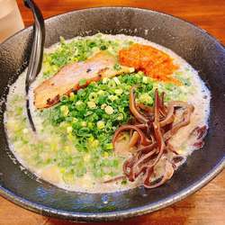 ネギ激辛ラーメン　細麺　1050円