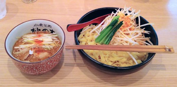 「旨辛ゆず醤油」@小麦と肉 桃の木の写真