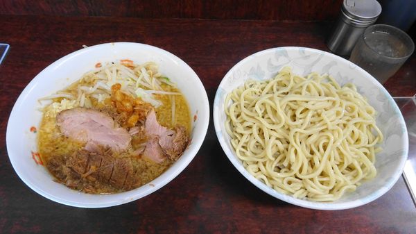 「小ラーメン（750円）＋つけ麺　柚子増しヤサイニンニクアブラ」@ラーメン二郎 めじろ台店の写真