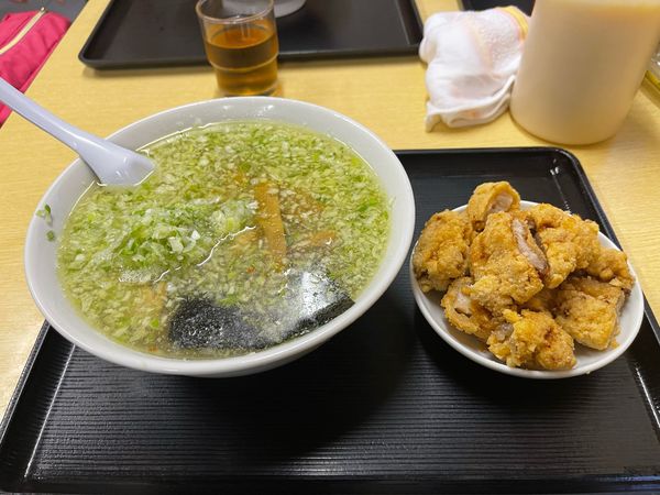 「塩ラーメン+半パーコー+薬味多め」@珉珉の写真