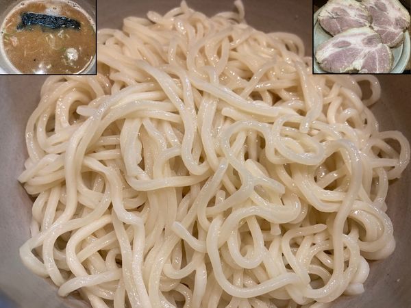 「つけ麺＋チャーシュー」@麺屋吉左右の写真