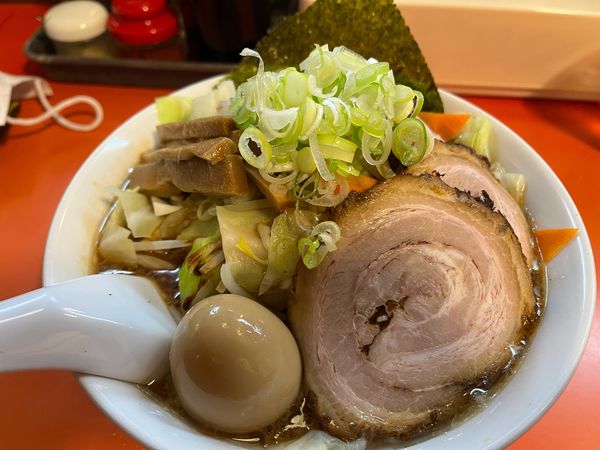 「キムラーメン醤油　全部乗せ」@キムラーメンの写真