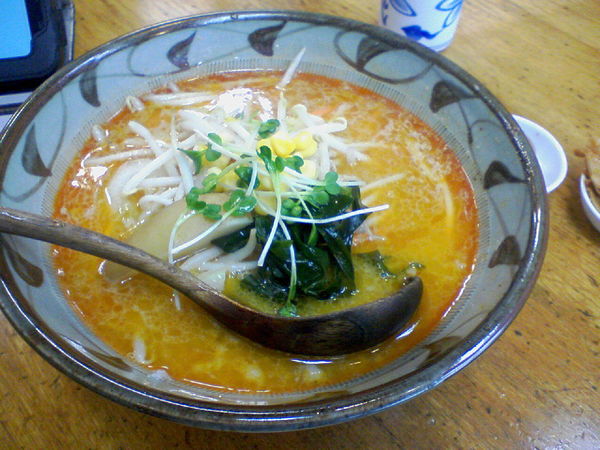 「ピリ辛味噌一らーめん850円」@味噌一 高円寺店の写真