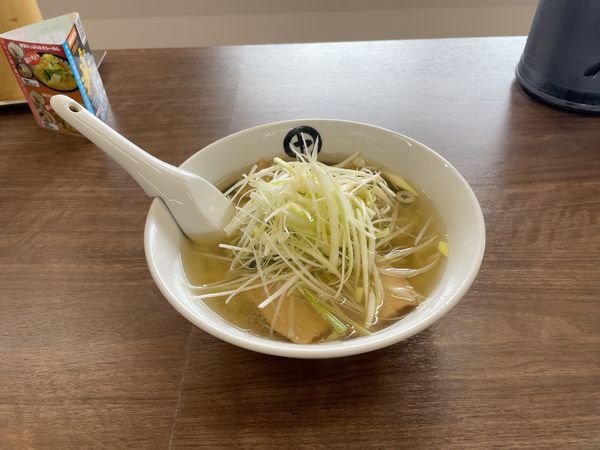 「金の中華そば　ネギ」@伊藤商店 フレスポ富沢店の写真