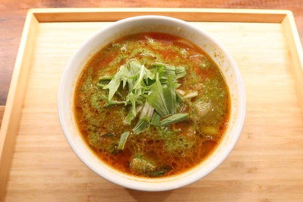 「バジル（単品ハーフ）￥１０３０」@とまとらーめん専門 蕃茄の写真