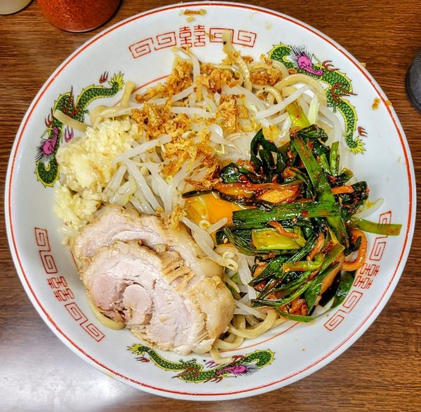 「小汁なし　ニラキムチ　ヤサイ少なめ」@ラーメン二郎 横浜関内店の写真