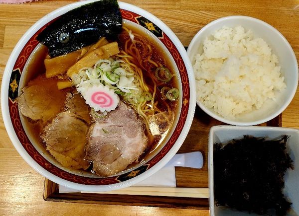 「支那そば」@自家製中華そば 麺の虜の写真