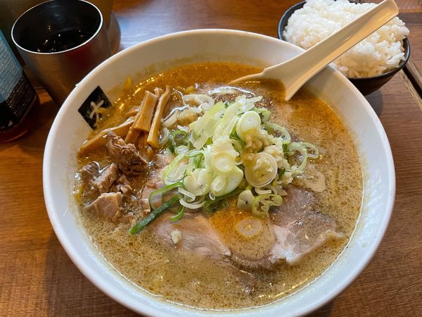 「味噌チャーシュー　中ライス」@大島の写真