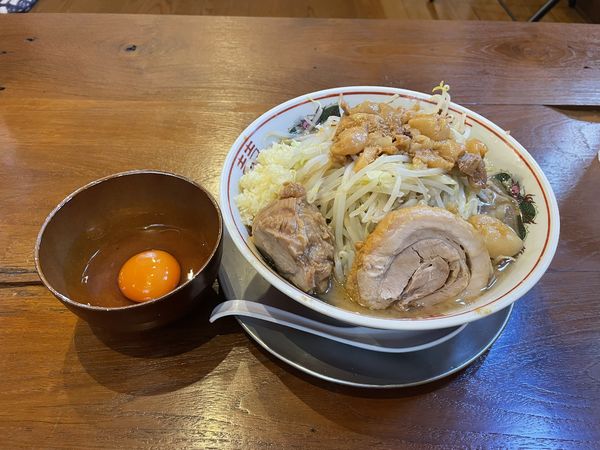 「ラーメン、生たまご」@麺屋 櫻弐の写真